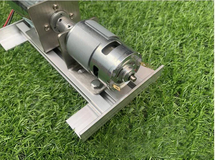 Бесщеточный электродвигатель постоянного тока с постоянным магнитом 220 В