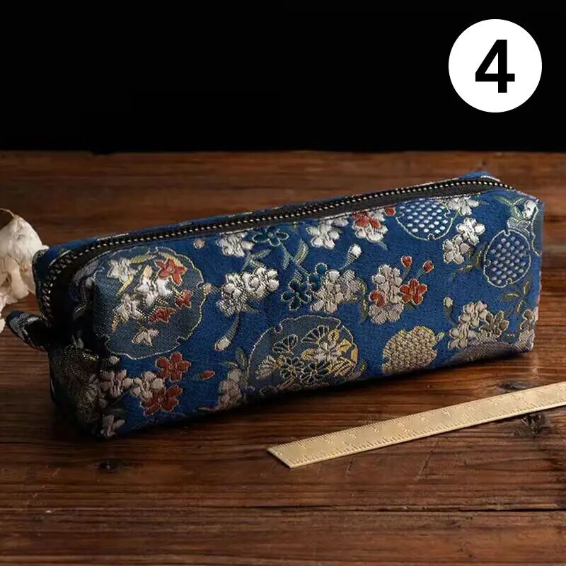 Пеналы из парчовой ткани в стиле ретро