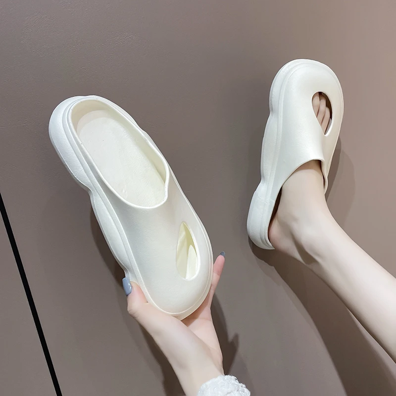 

Shit Feeling Baotou Hole Slippers Women2022Summer New Non Slip Lightweight Comfortable Thick Soled Couple Sandals Women Wear Out