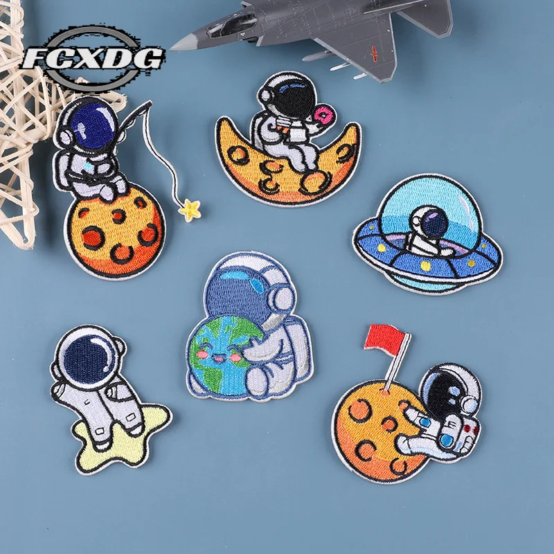 

Super Cute Astronaut Pattern Patches for Clothing Handmade DIY Clothing Thermoadhesive Patches Kids Sweater Jacket Iron on Patch