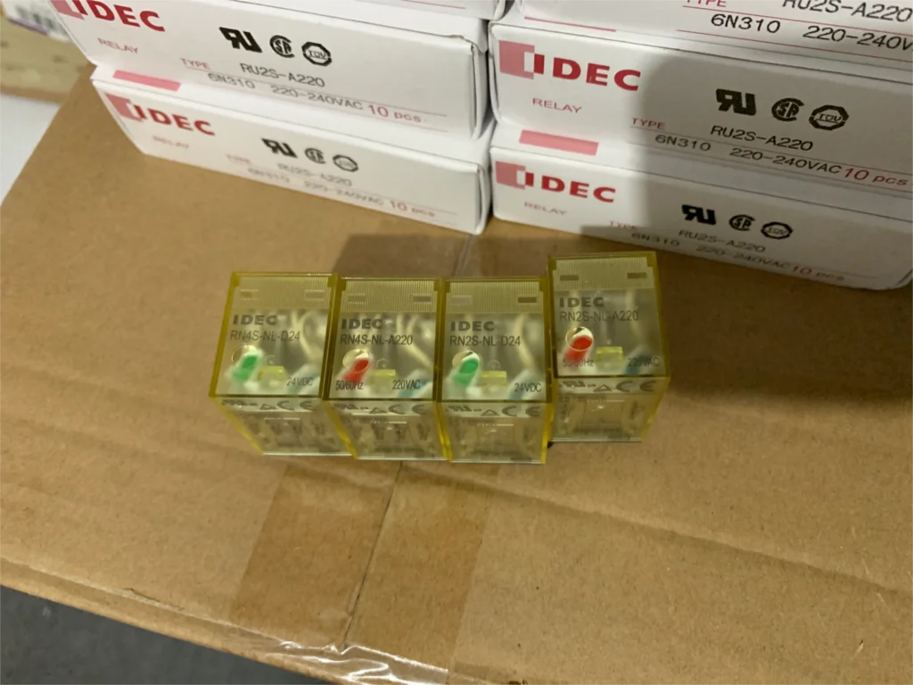 

[SA] новое оригинальное реле IDEC Izumi для замены RM2SU RM4SU RN4S RN2S DC24V AC230V -- 10 шт./лот