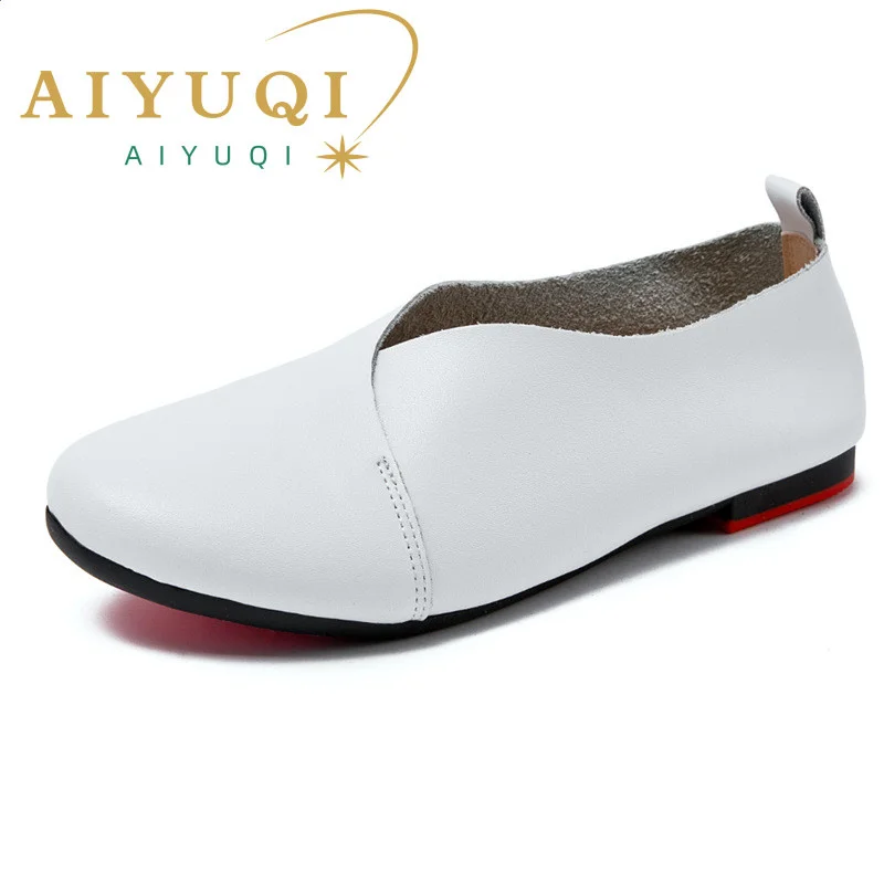

Туфли женские из натуральной кожи, на плоской подошве, Размеры 35-43