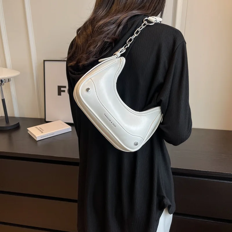 Women's Fashion Chain Crossbody Bag Commuting Simple Retro Underarm Shoulder Bags Solid Color Leather Satchel Versatile Simple