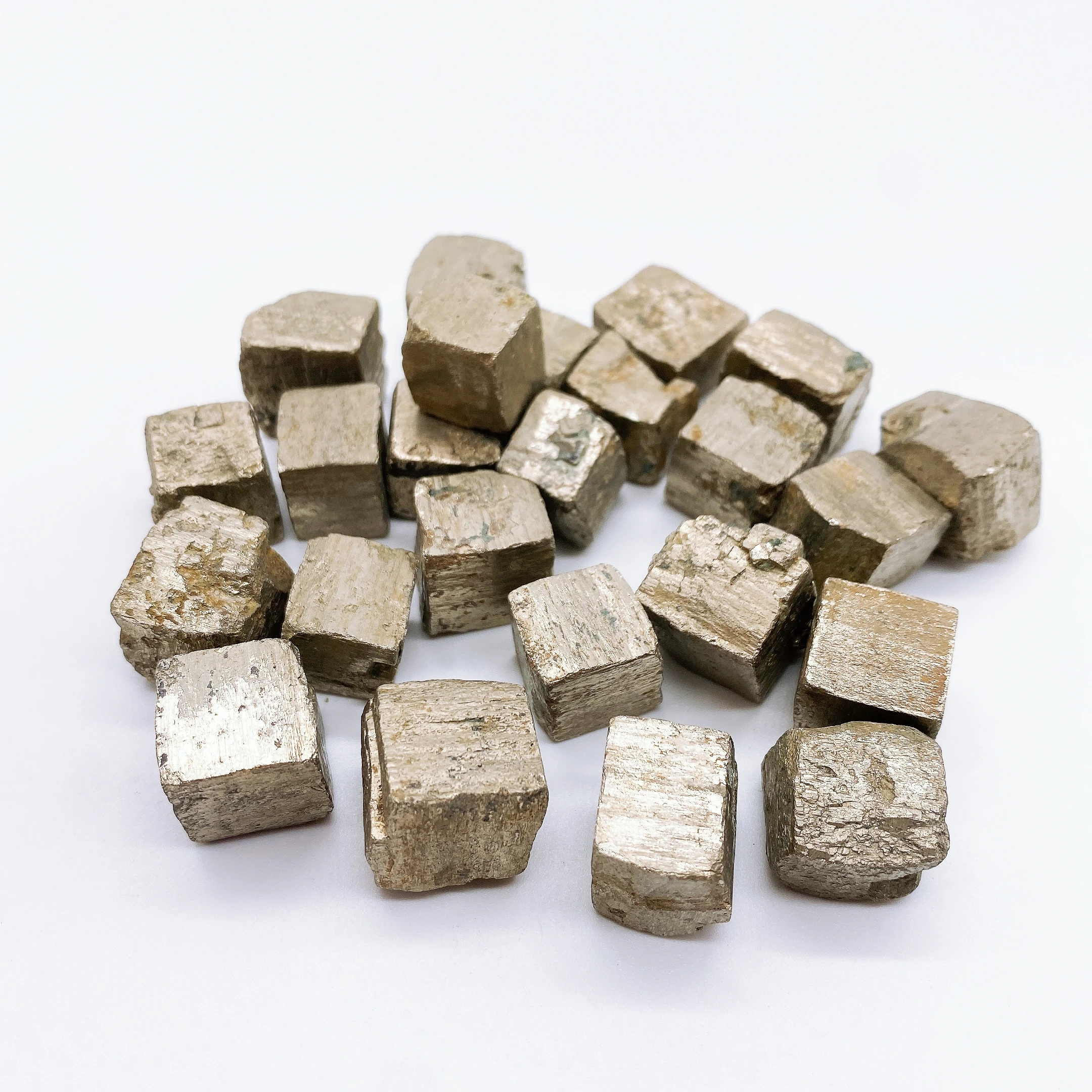 50/100 г натуральный халкопирит пиритовый куб кварцевый кристалл камень золото