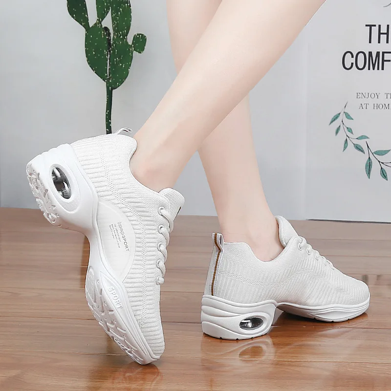 Square Dance Shoes Mesh Breathable Dance Shoes Women's Adult Soft Soled Sneakers Jazz Dance Shoes Zapatos Mujer