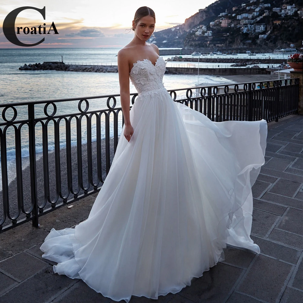 

Croadia Simple Fashion Wedding Dresses 3D Blossoms New Arrival Sexy 2023 Custom-Made Appliques Robe De Mariée Engagement Plus