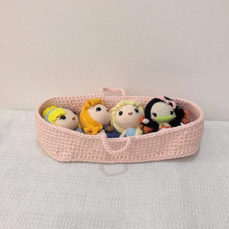 Фото Вязаная крючком кроватка ручной работы для миниатюрных игрушек Bear Bunny Cradle для куклы, корзина Moses №3