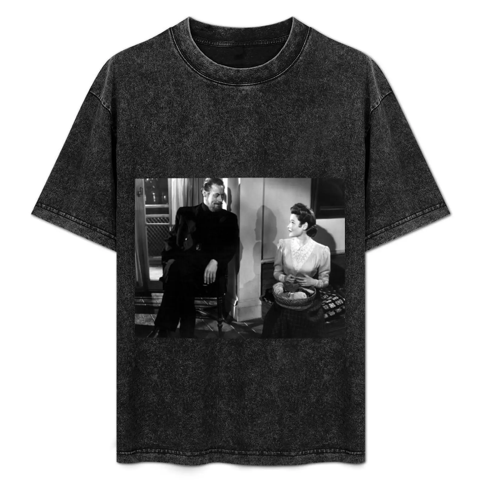 Призрак и миссис муир классические. Футболка с графическим рисунком футболка