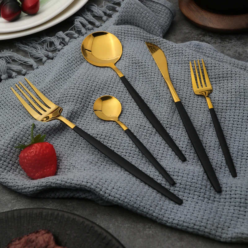 

30pcs Flatware Set Silverware Stainless Steel Cutlery Set French Knife Fork Spoon Dinnerware Set Dishwasher Safe Tableware