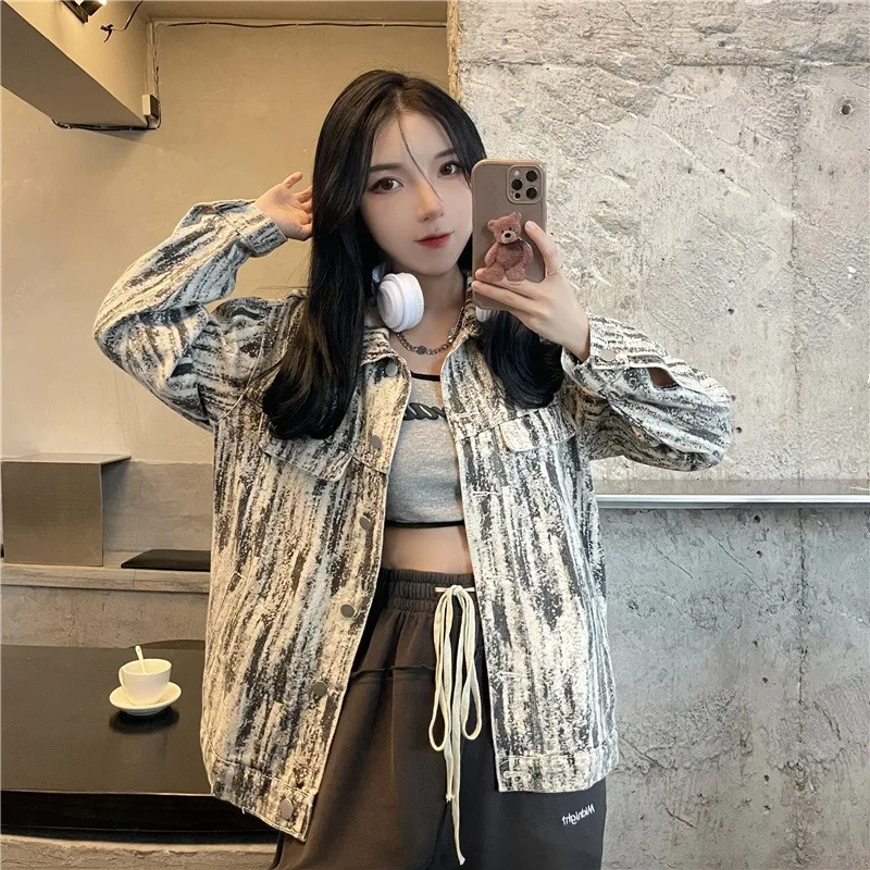 

Autumn Winter New Women Denim Jacket Fashion Design Sense Tie-dye Short Lapel Coat High Street Retro Couple Tops Female Clothing