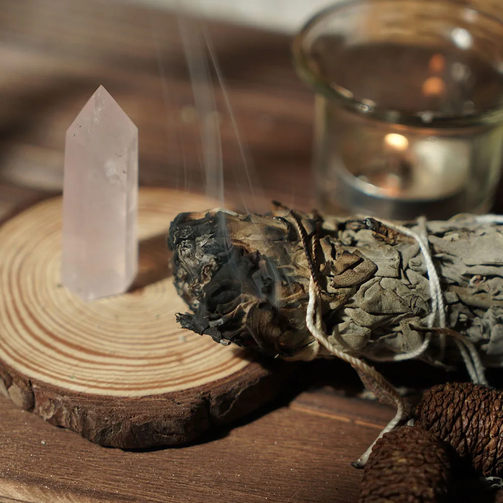 

Wholesale Califonia White Sage Bundle Natural Crystal Point Wand Tower Smudge Kit For Cleansing Healing Fengshui Meditation