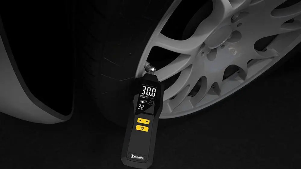 Цифровой манометр в шинах Michelin MC12295 99PSI | Автомобили и мотоциклы
