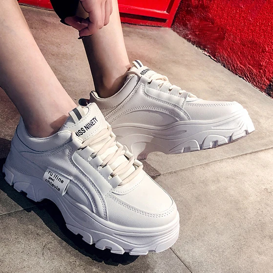 

New Women Casual Sport Shoes Breathable Outdoor Fashion Thick Sole Platform Sneakers Students' Height Increasing Shoes
