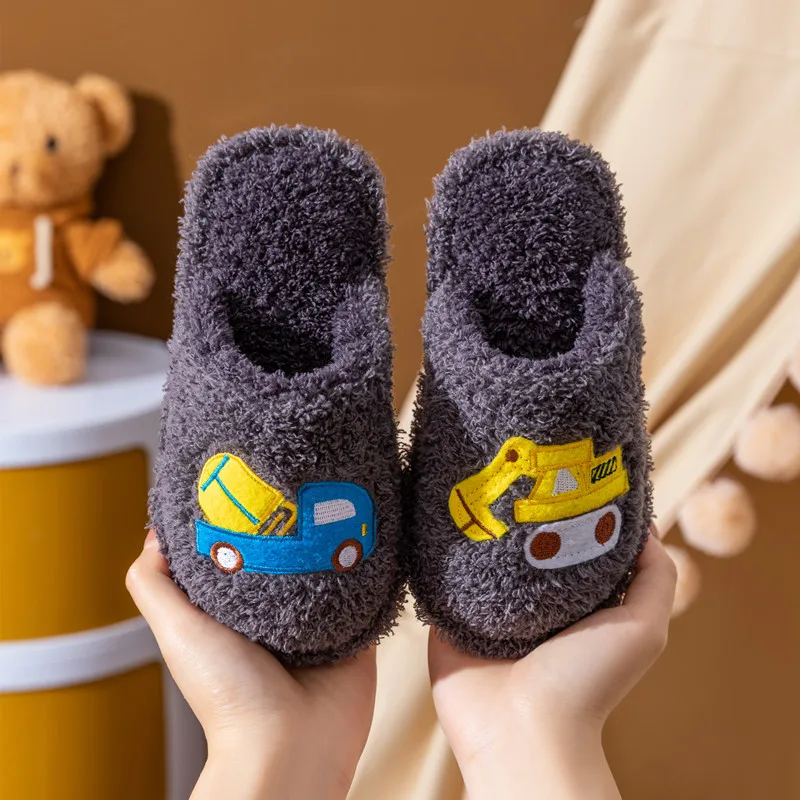 Меховые тапочки для мальчиков зимние из хлопка размеры 22-35 |