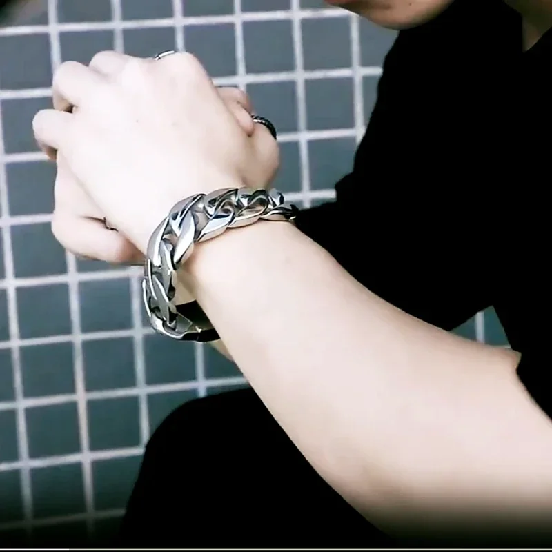 Грубый браслет из титановой стали