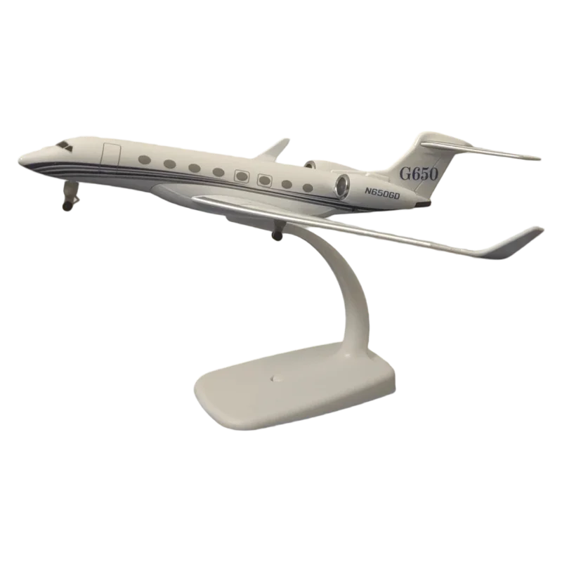 Фото Масштабная модель самолета Gulfstream G650ER (200 масштаба, 20 см) из ABS-пластика и сплава, с колесами, детская игрушка-украшение. №5