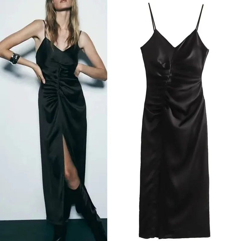 

Женское платье-комбинация с V-образным вырезом и тонкими бретельками