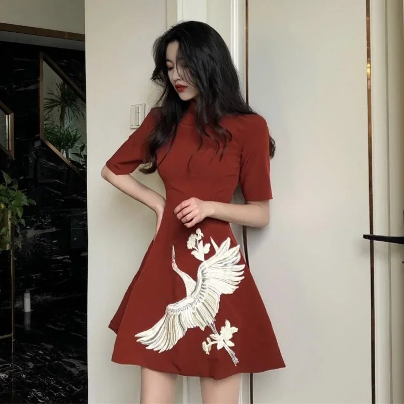 

Modern Chinese Traditional Dress Cheongsam Crane Embroidery Half Sleeve Classic Vintage Vestidos Chinese Dress Qipao 10514
