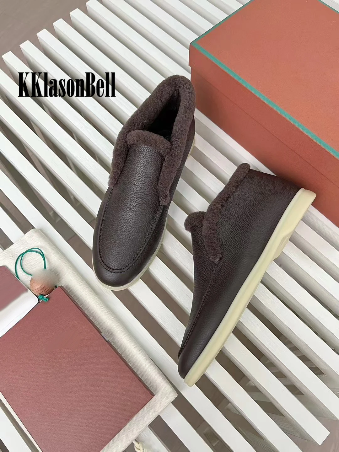 Мужские лоферы замшевые