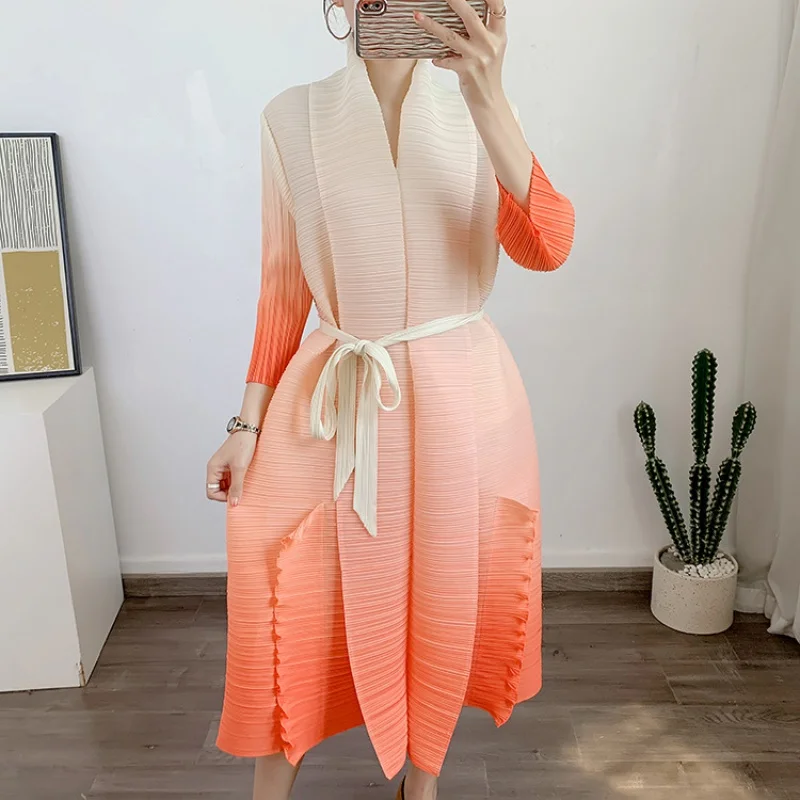 

Lily Pleated Gradient Dress Autumn Simplicity Large Size Fashion Loose Women's Wear Skirt Temperament Mid-Length [Ys22327]