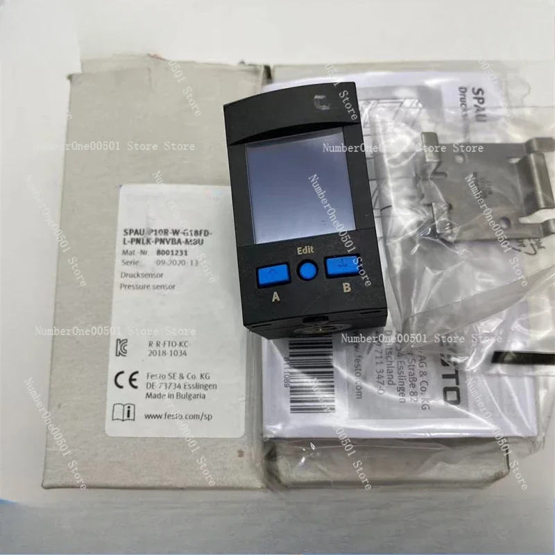 SPAU-P10R-W-G18FD-L-PNLK-PNVBA-M8U 8001231