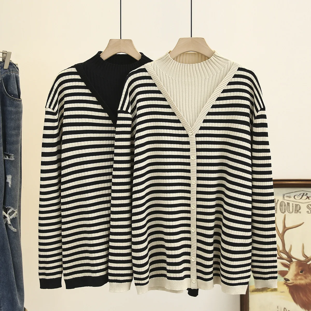 Рисунок 3 - Женский трикотажный свитер в полоску