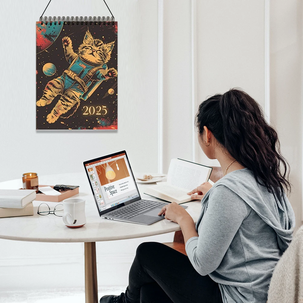 Милые кошки календарь на 2025 год забавный с кошками настенный ежемесячный