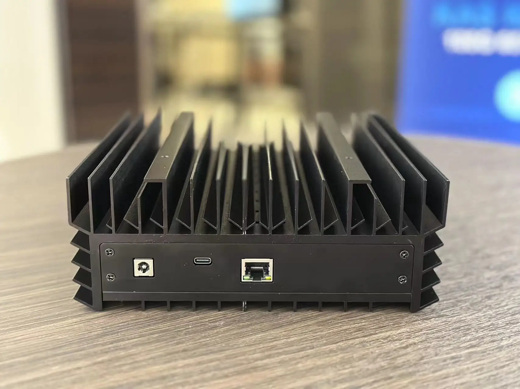 

Новая машина для майнинга Kaspa IceRiver KS0 100Gh/S 100W KAS Miner