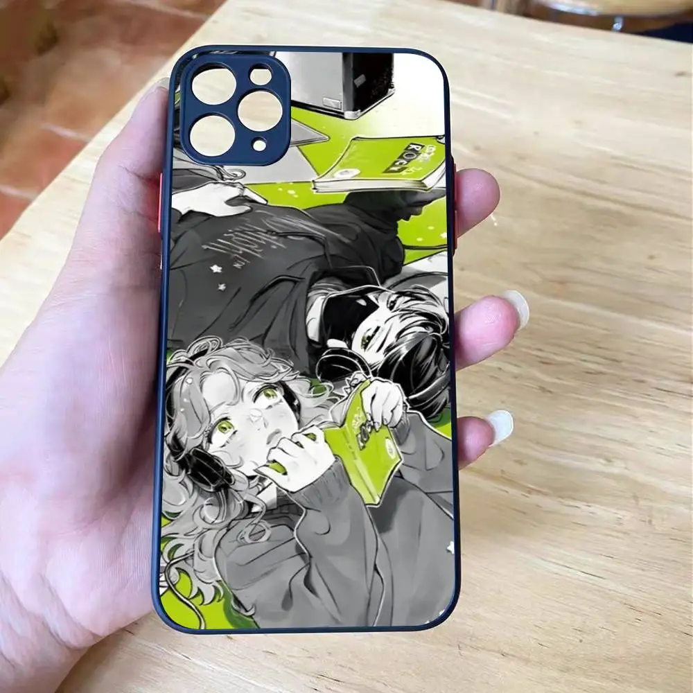 Фото Противоударный матовый чехол Aya Osawa Mitsuki Koga MitsuAya для iPhone 16 15 14 13 12 11 Pro Max X XR XS MAX Mini №2