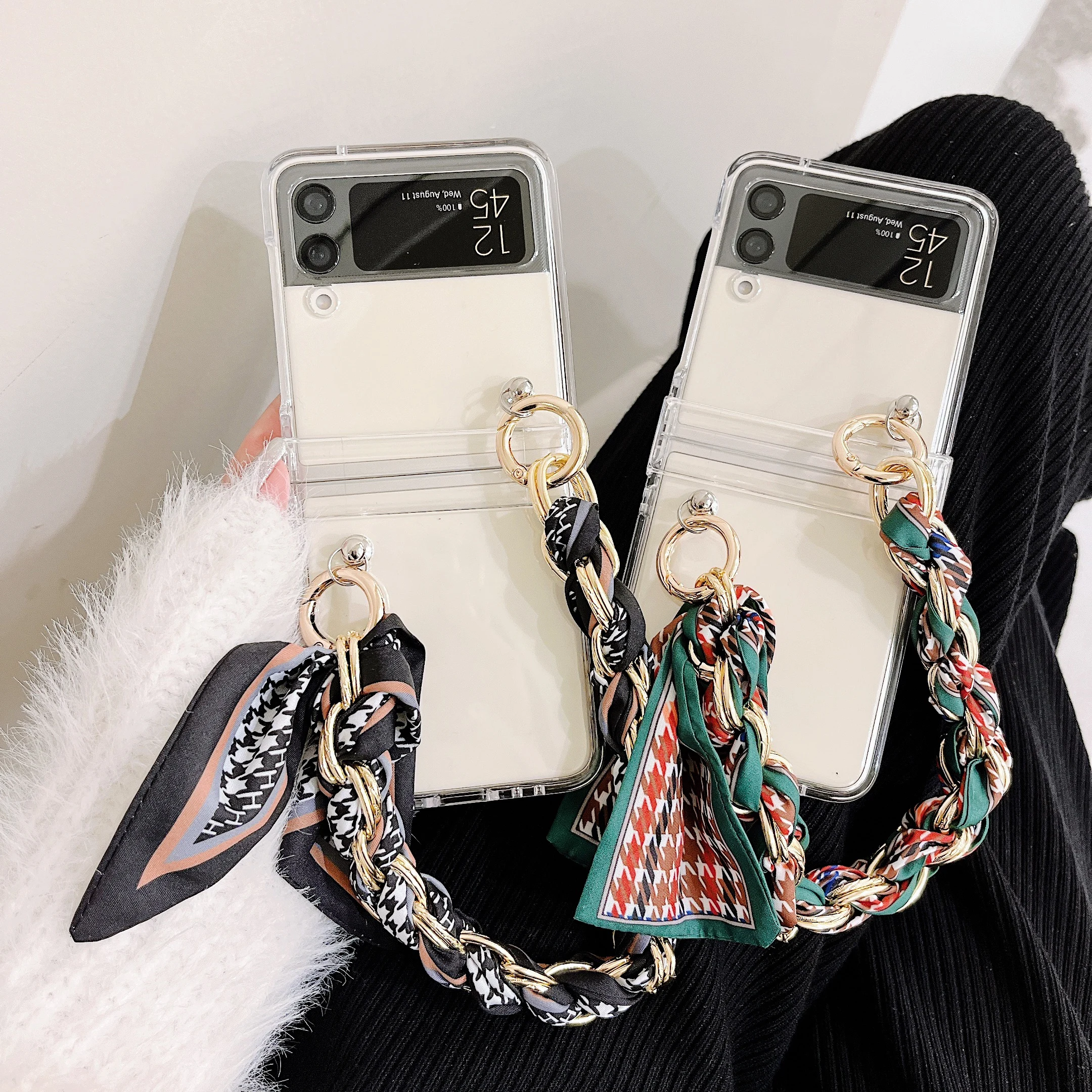 

Cute plush Hand Rope Phone Case Samsung Galaxy Z Flip 3 5G Silk Scarf bracelet Case For Z Flip 3 hard shell plush bracelet ring