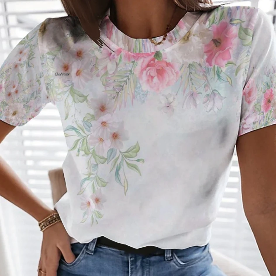 

Женская футболка с коротким рукавом, круглым вырезом и цветочным принтом