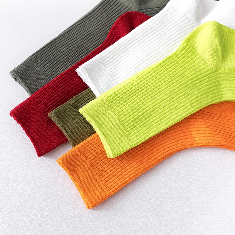 Мужские и женские носки флуоресцентного цвета