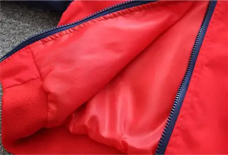 Осенняя одежда для маленьких мальчиков куртка с капюшоном Микки Маусом пальто