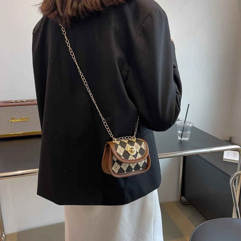 

Popular Small Crossbody Square Bag 2022 Women Bag Chain Messenger Bag Mini Lipstick Bag Fashionable Purses Little Bag Satchel
