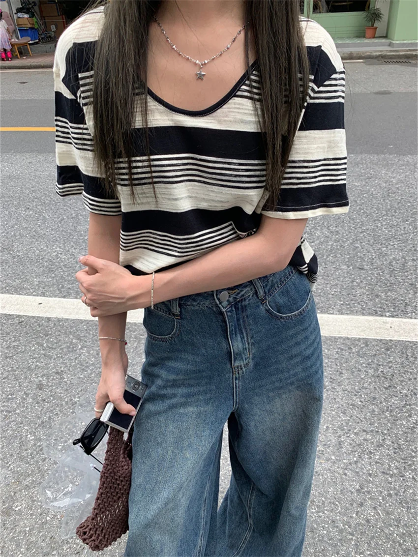 Футболка женская хлопковая в полоску с коротким рукавом