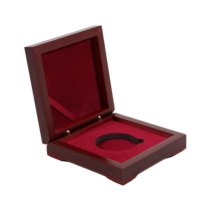 

Деревянный футляр для монет