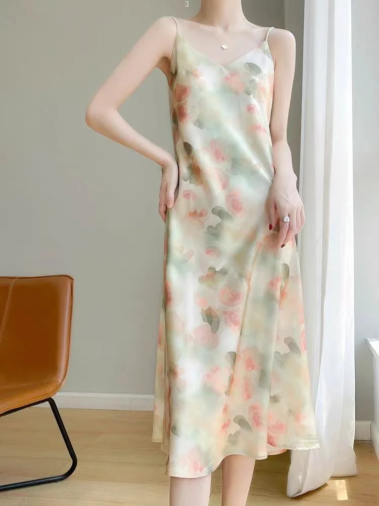 Женское шелковое атласное платье средней длины Элегантная ночная рубашка на