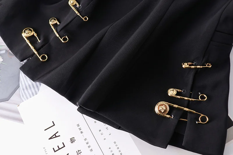 Spring New Blazer Shoulder Mesh Gauze Stitching Pin Decoration Long Sleeved Single Button Slim Black Suit Jacket Women