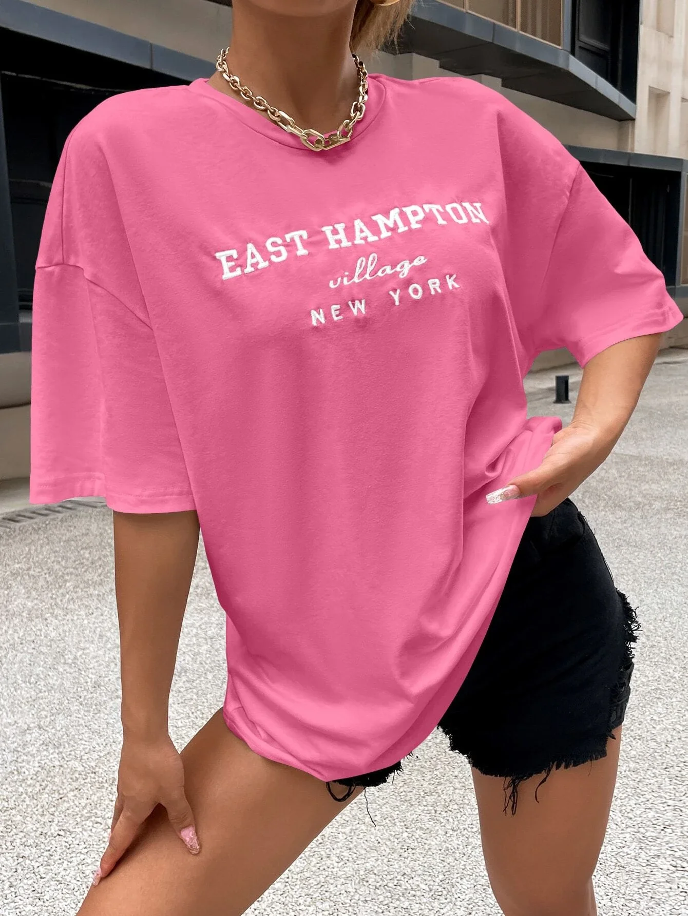 

Drop Shoulder Letter Embroidery Top