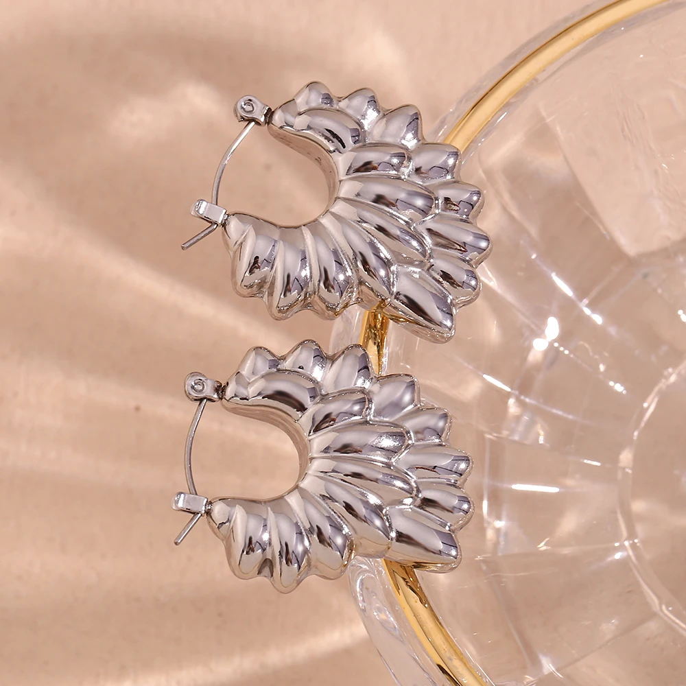 Женские серьги-кольца из нержавеющей стали с лепестками