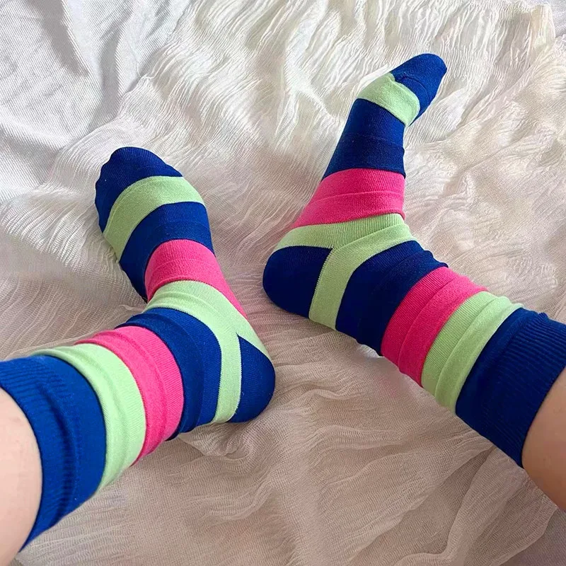 

Брендовые дизайнерские модели, ограниченные тысячеслойные женские носки с ворсом, индивидуальные хлопковые носки с гусеницами для мужчин ...