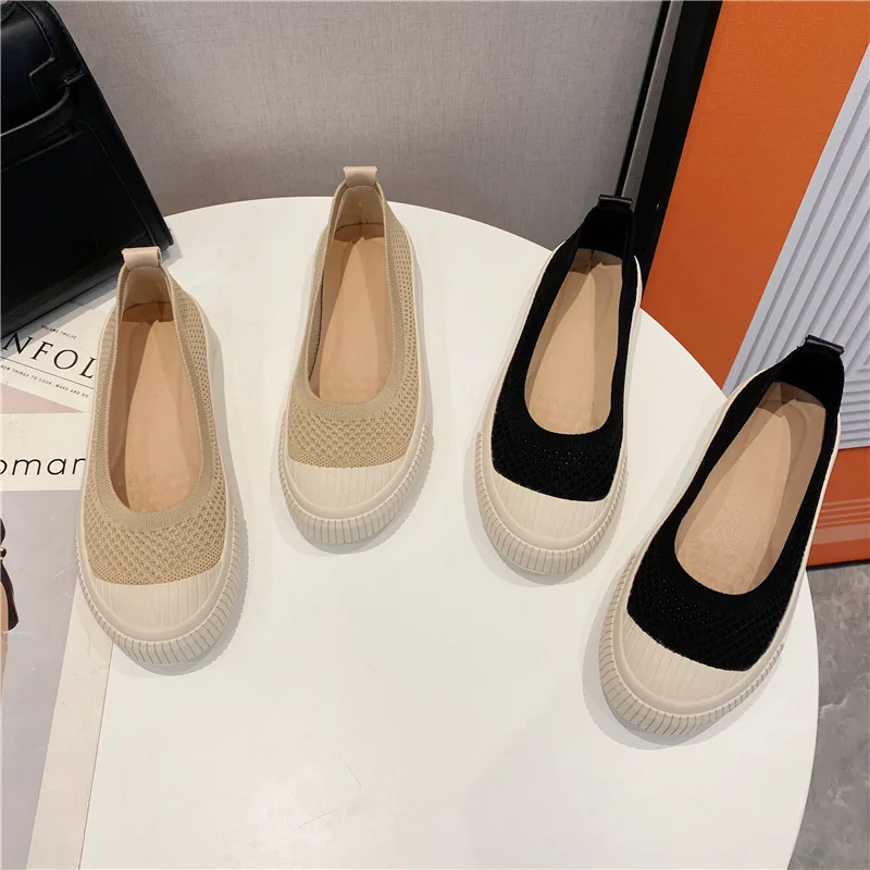 

Soft sole sole female 2022 spring and autumn new style thick sole leisure flat female 210