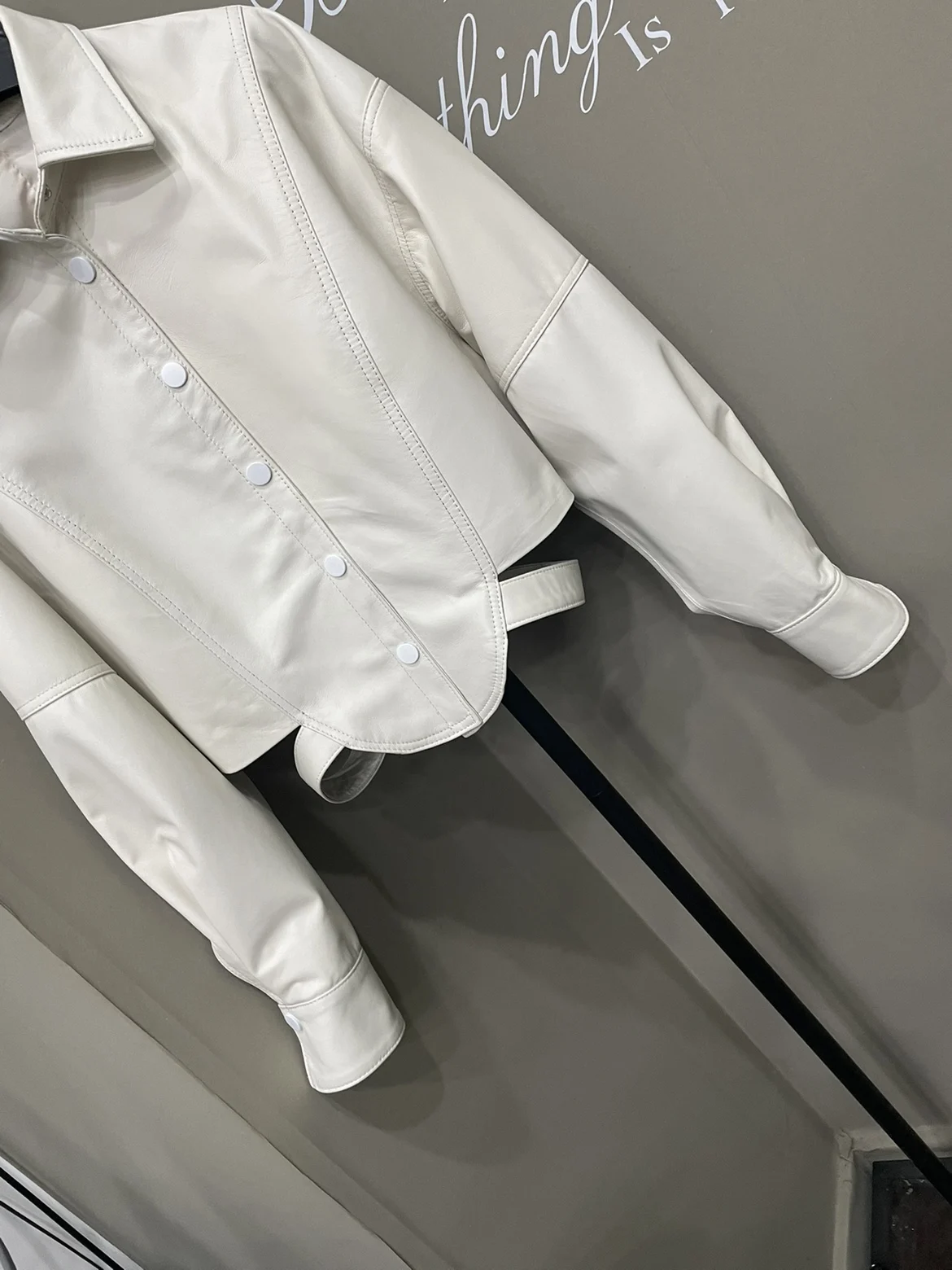 Vivi Same Sle Square Collar Genuine Leather Coat Women Short Elegant Simple Single-Breasted Small Sheepskin Jacket