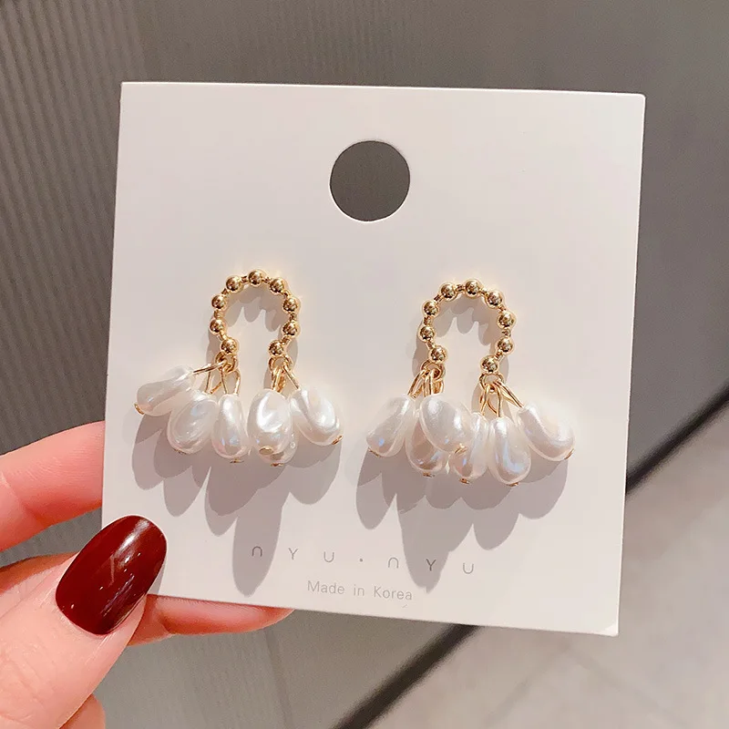 

Korean Oversized Irregular Baroque Pearl Drop Earrings for Women Bohemian Golden Round Zircon Wedding Earrings Jewelry Gift