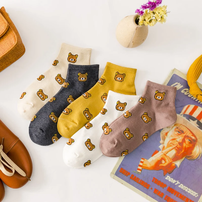 

1 Pair of Cute Cartoon Women's Pure Cotton Socks Cute and Fashionable Bear Socks Five Colors of Pure Cotton Female Socks