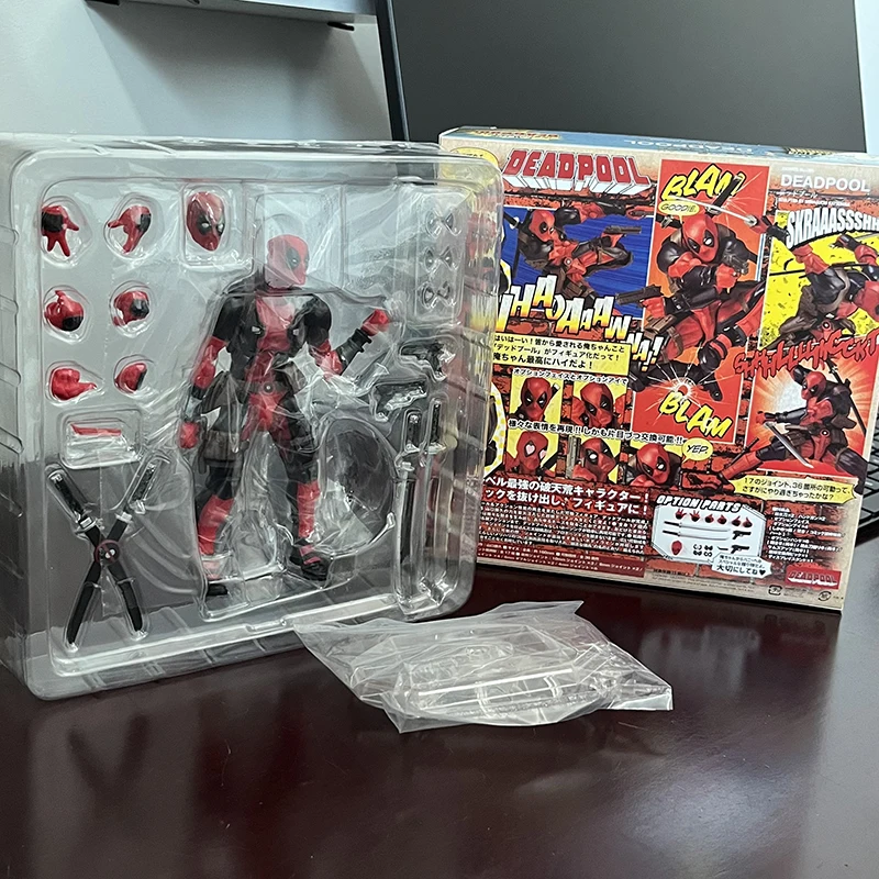Фигурка Yamaguchi Revolution Tech Deadpool Ultimate X-Men Коллекционная Модель Супергероя 8 Дюймов ПВХ