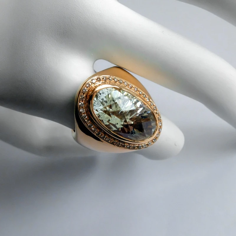 

European and American New Gold Plated Inlaid Gemstone Ring Women's Model Show Jewelry