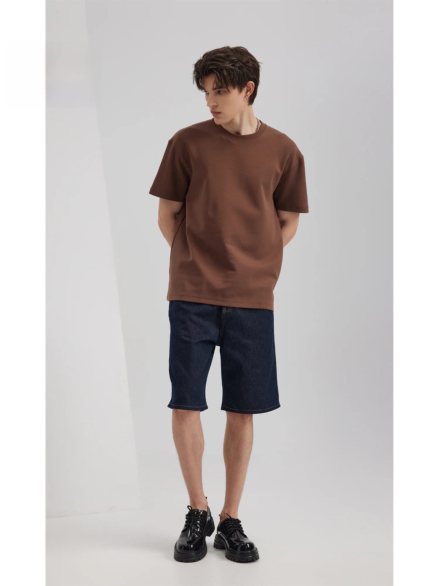 Футболка мужская с круглым вырезом 300 г однотонная