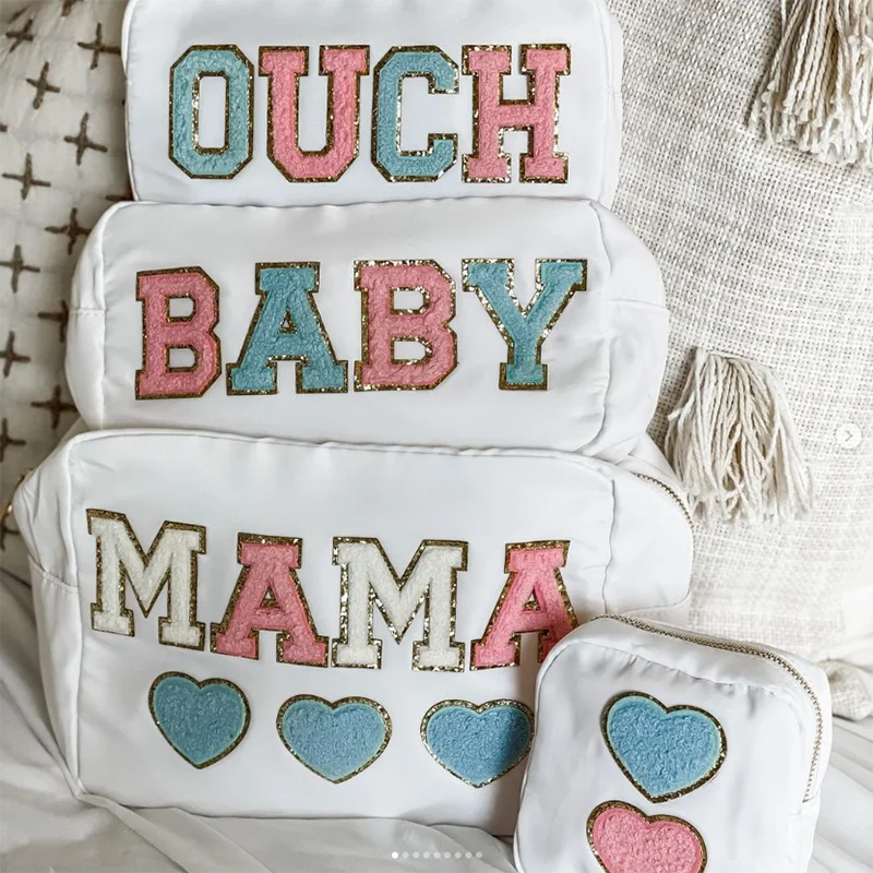 

2022 New Arrival Stock Fashion Makeup Bags Organizers Embroidered Letter Patches Cosmetic Pouch Nylon Personalized Toiletry Bag