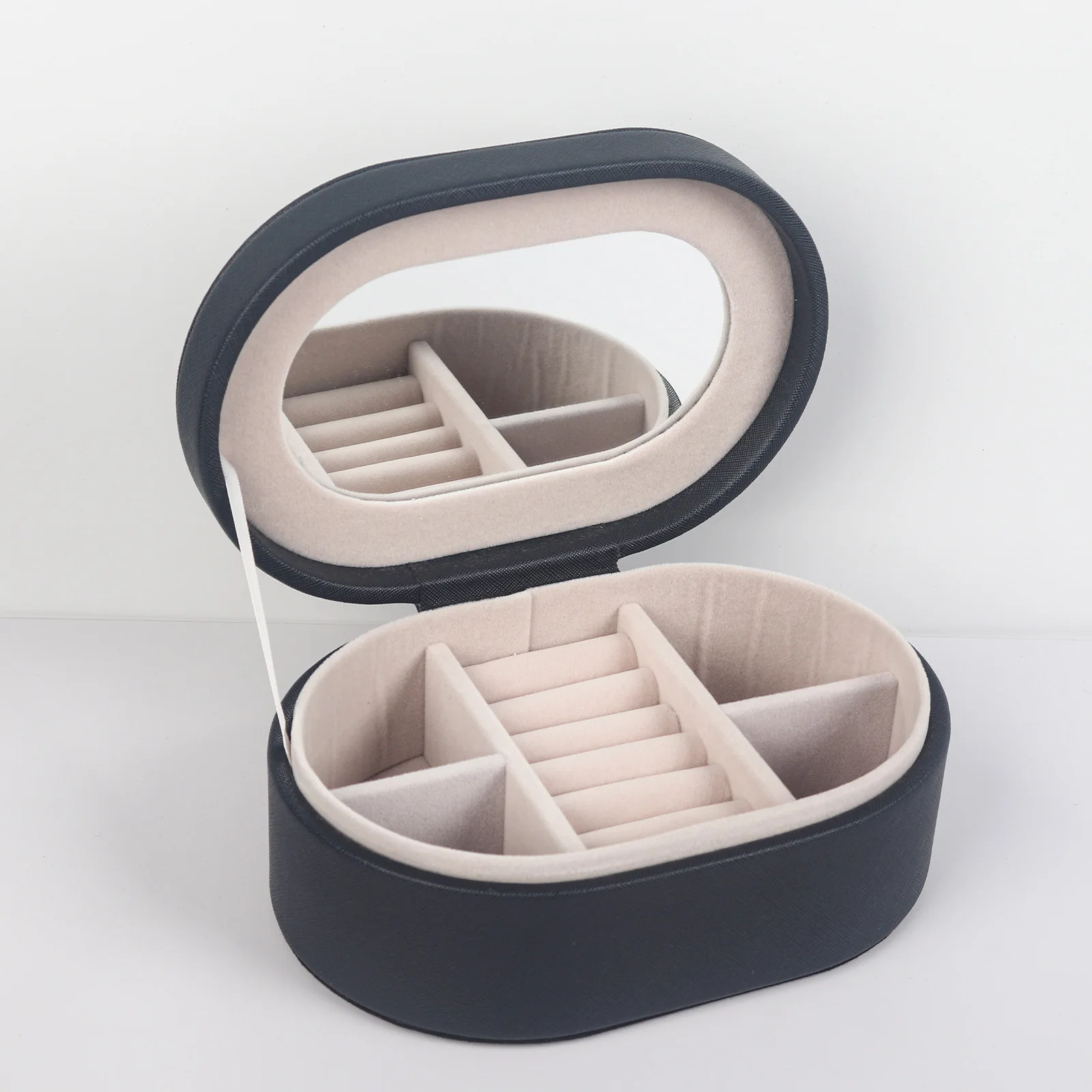 

Hot Sales Fashion Portable Velvet Jewelry Ring Jewelry Display Organizer Box Jewelry Storage Case Showcase